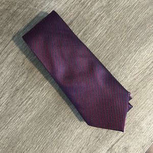 Men’s dressy tie